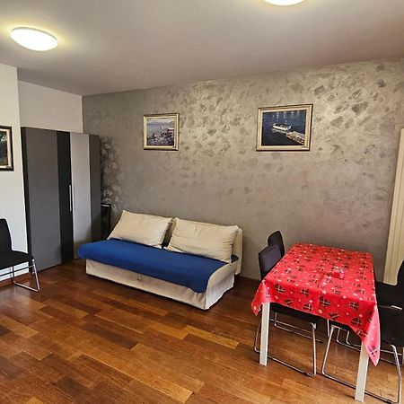 자그레브 Apartman In Club 아파트 외부 사진